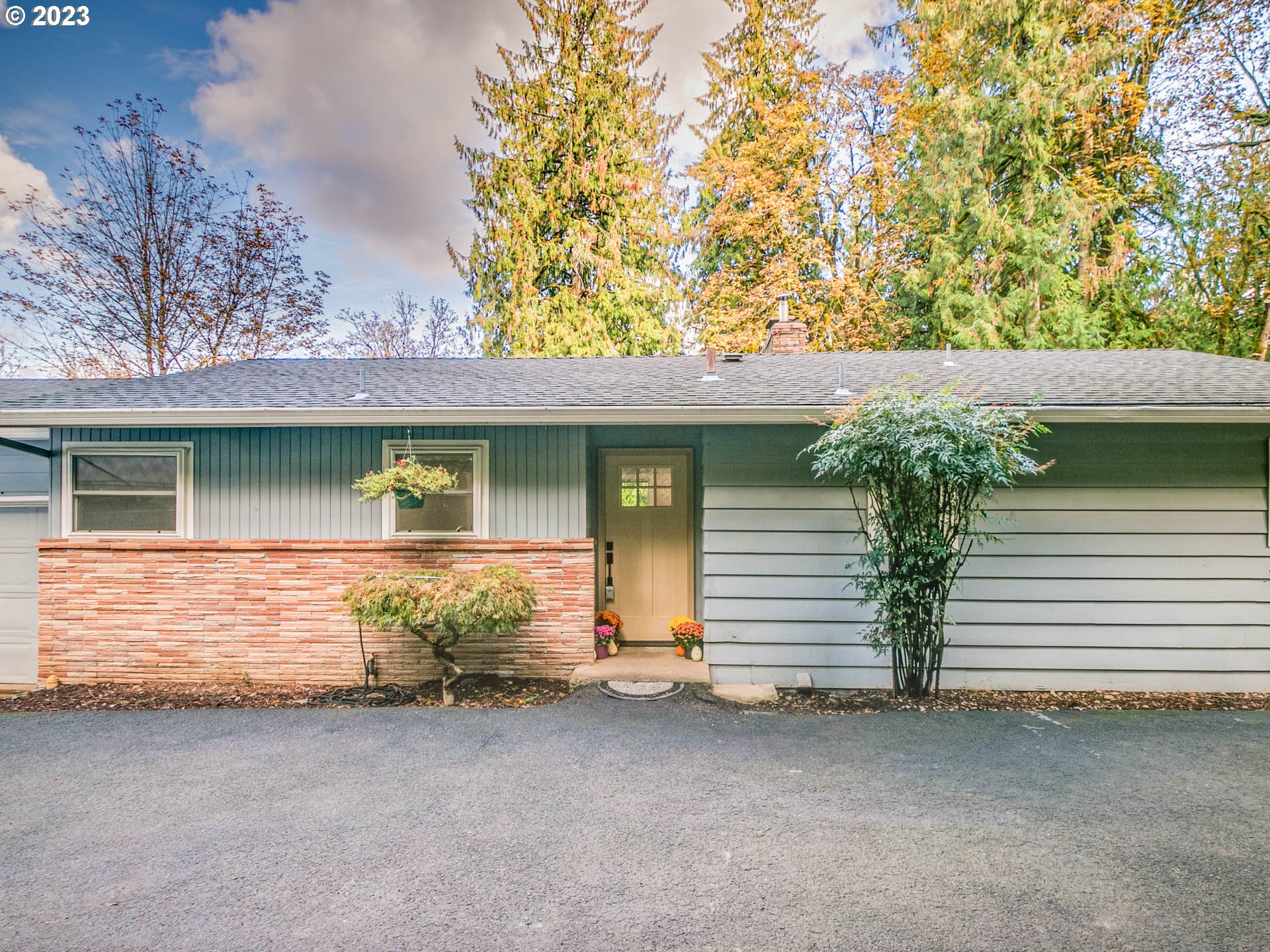 20565 Southwest Kruger Road Sherwood, OR 97140 - Photo 1 of 32 Gallery Image 1