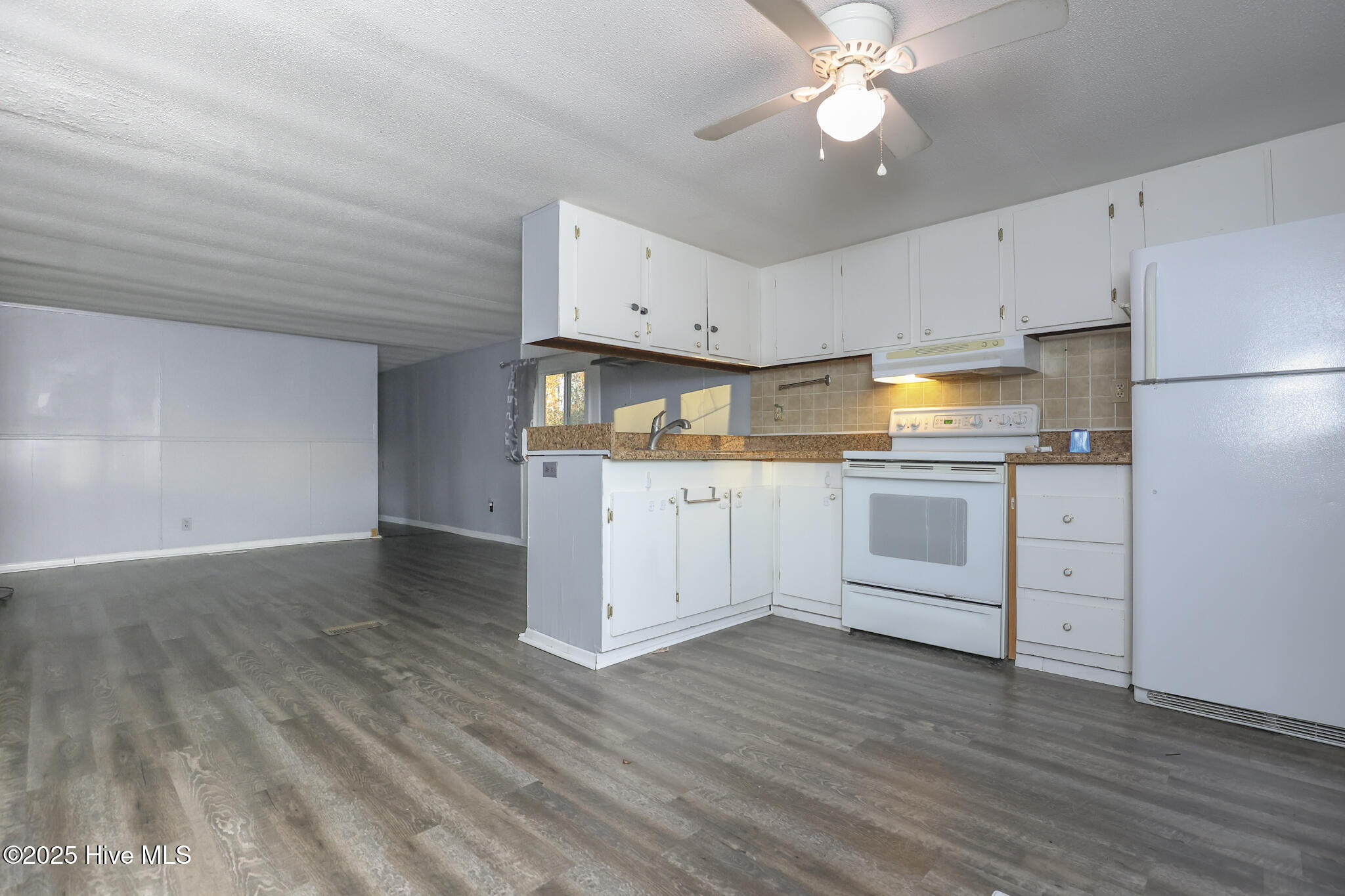 1145 South Parker Road Holly Ridge, NC 28445 - Photo 17 of 33 1145 S. Parker-17