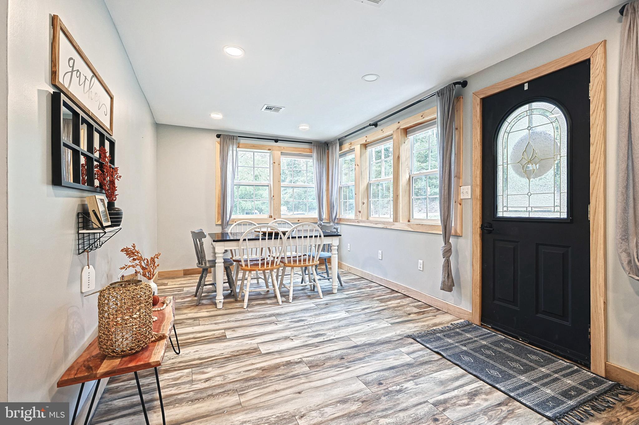 245 Andersontown Road Dover, PA 17315 - Photo 8 of 41 Dining room