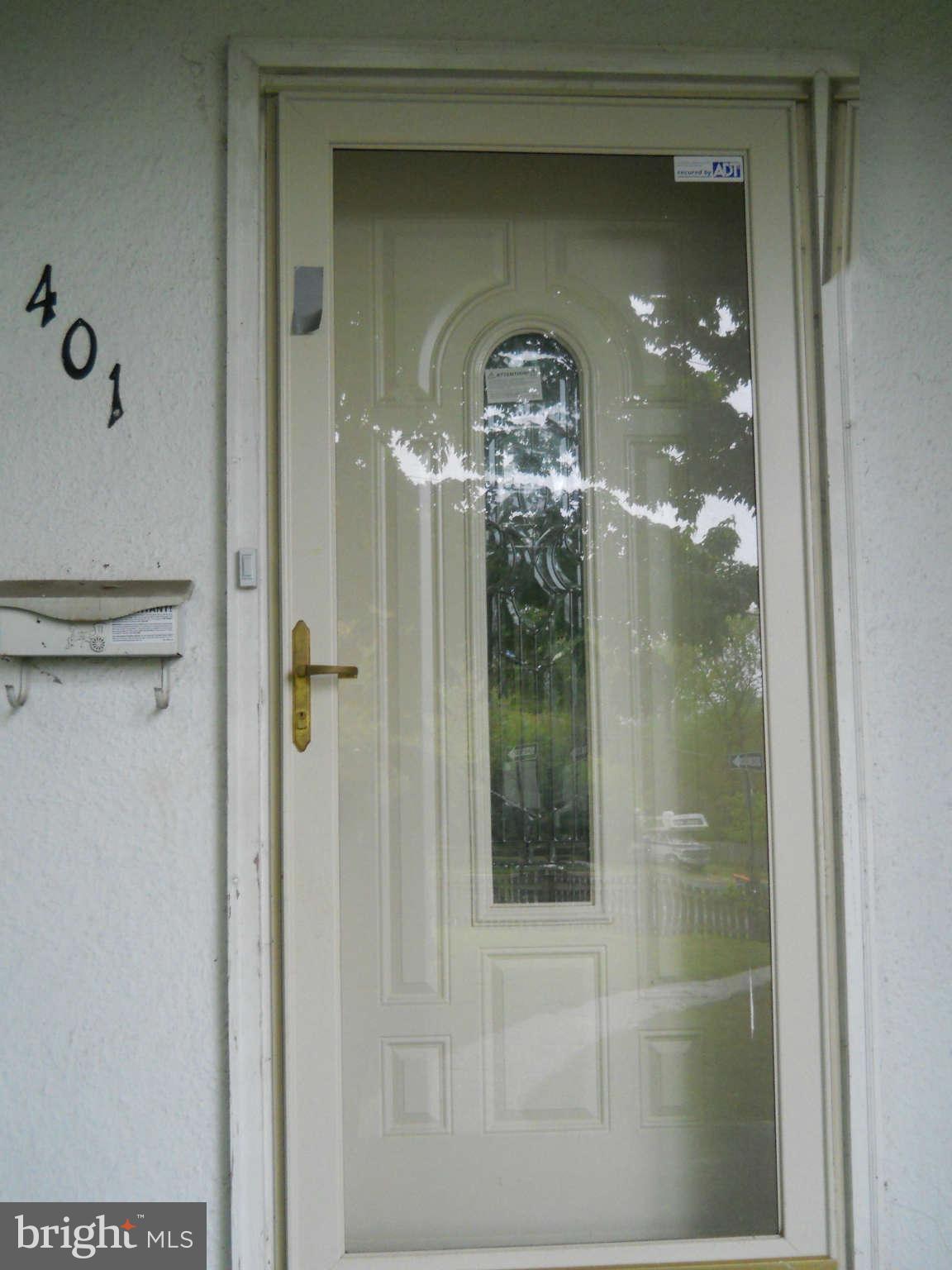 401 Old Home Road Baltimore, MD 21206 - Photo 5 of 18 Exterior (General)Front door