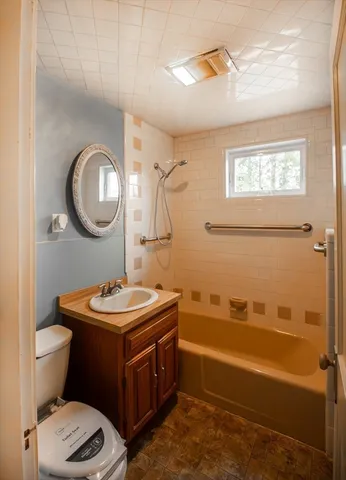 $389,000 | 25 Wyola Drive, Worcester, MA 01603