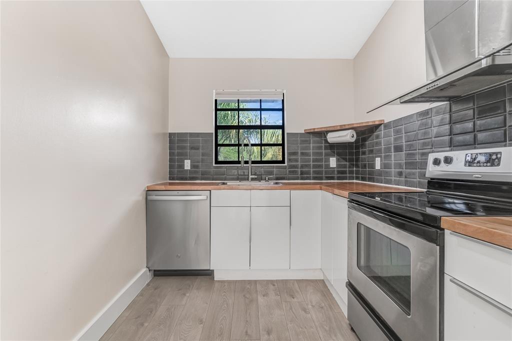 3000 Norwood Place, Unit 201 Boca Raton, FL 33431 - Photo 16 of 41