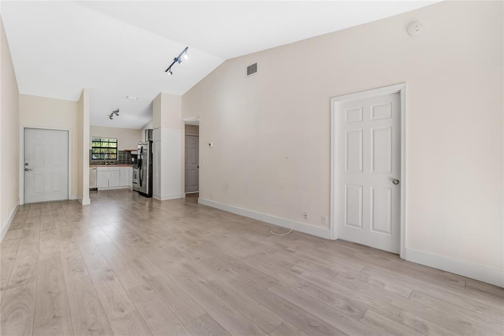 3000 Norwood Place, Unit 201 Boca Raton, FL 33431 - Photo 10 of 41