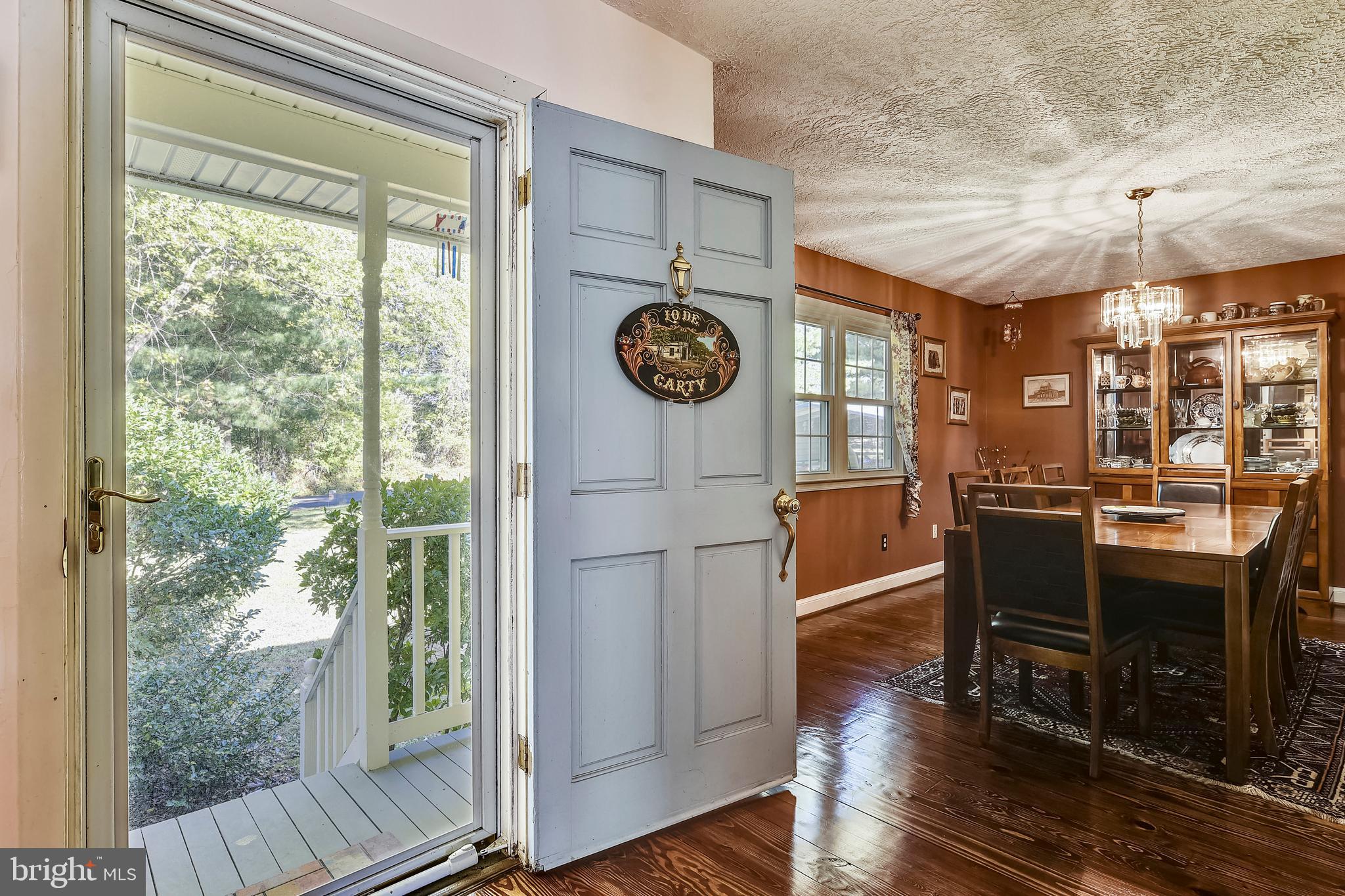 9583 Routts Hill Road Warrenton, VA 20186 - Photo 2 of 36 Front Entry into open, beautiful home.