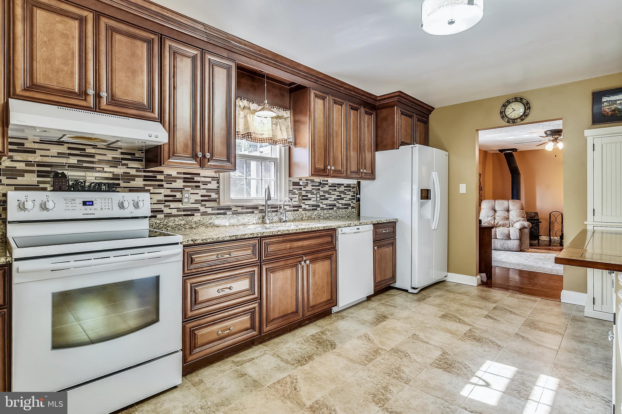 9583 Routts Hill Road Warrenton, VA 20186 - Photo 8 of 36 Kitchen View into Living Room