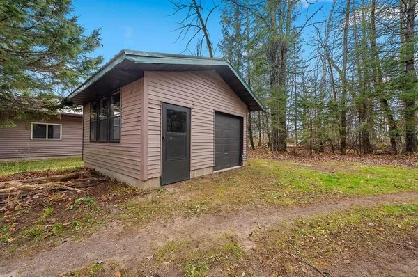 $799,900 | 14754 North McComb Lake Road, Mountain, WI 54149