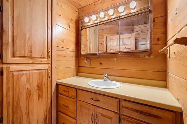 $799,900 | 14754 North McComb Lake Road, Mountain, WI 54149