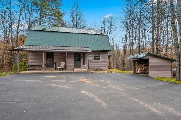 $799,900 | 14754 North McComb Lake Road, Mountain, WI 54149