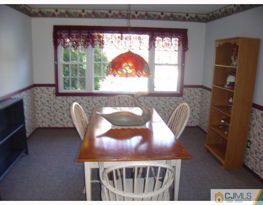 236 Georges Road Dayton, NJ 08810 - Photo 3 of 10 Gallery Image 3