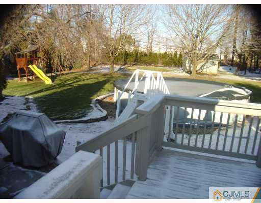 236 Georges Road Dayton, NJ 08810 - Photo 7 of 10 Gallery Image 7