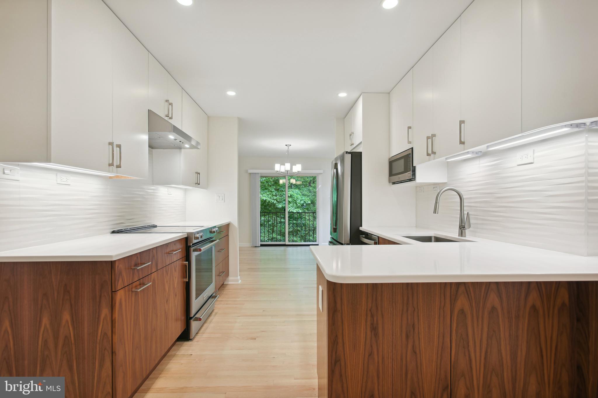 2507 Pegasus Lane Reston, VA 20191 - Photo 7 of 36 Gallery Image 7