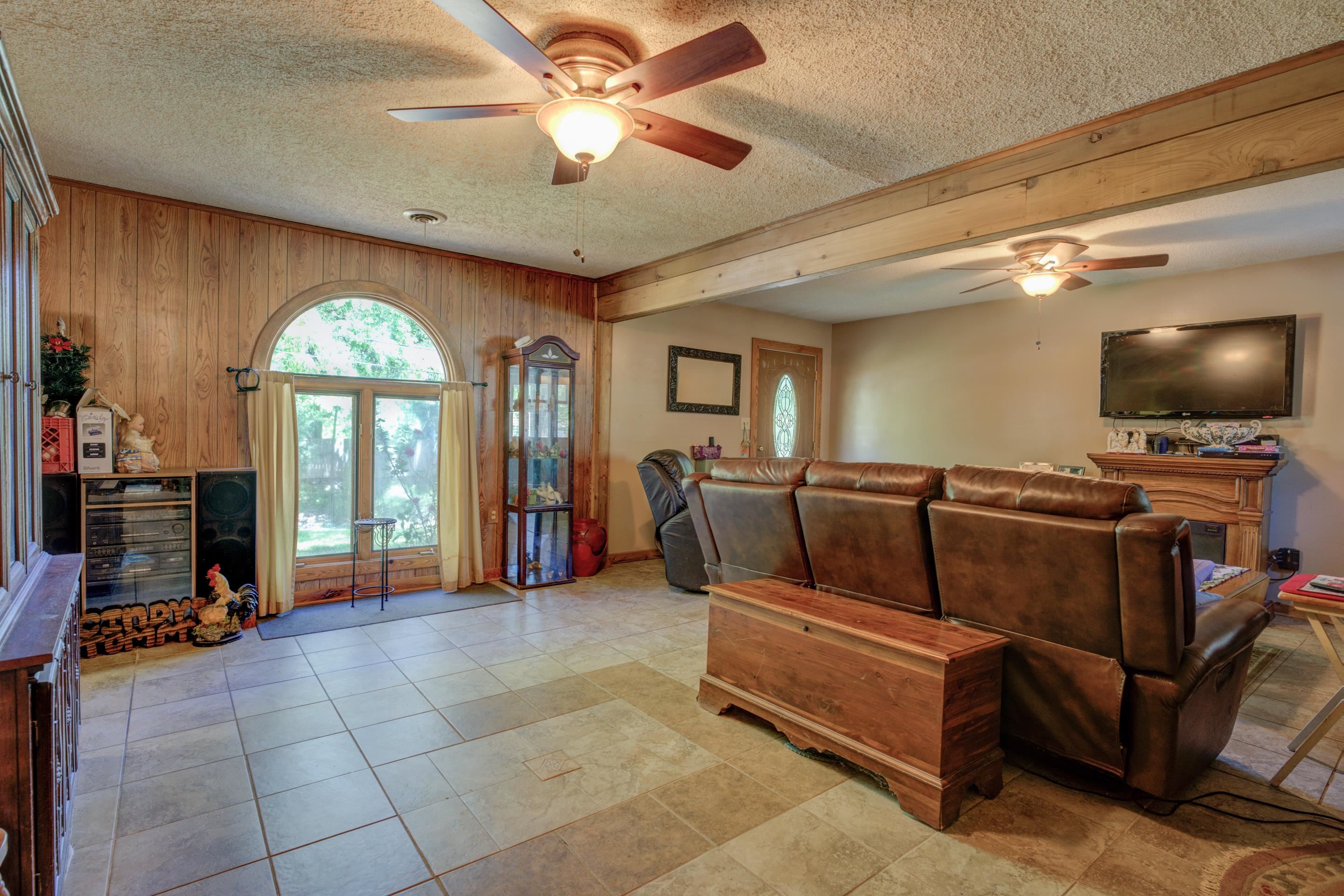 3649 Millington Road Memphis, TN 38127 - Photo 4 of 17 Come home after a long day and put your feet up and relax in the spacious great room.