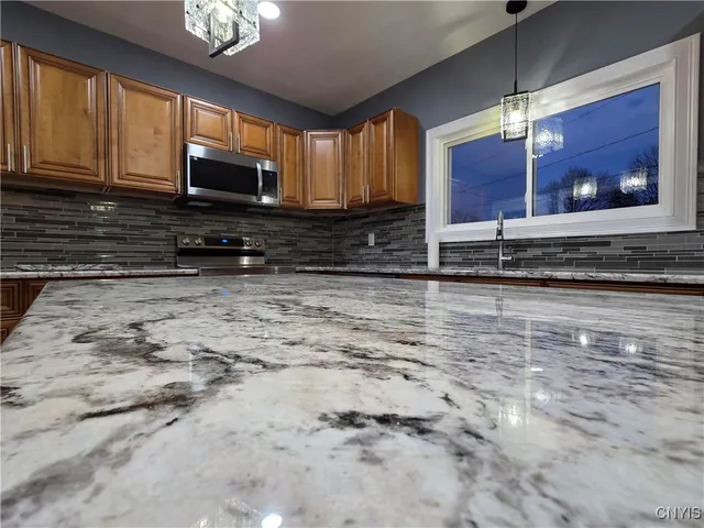 $329,900 | 7 Prospect Street, Utica, NY 13501