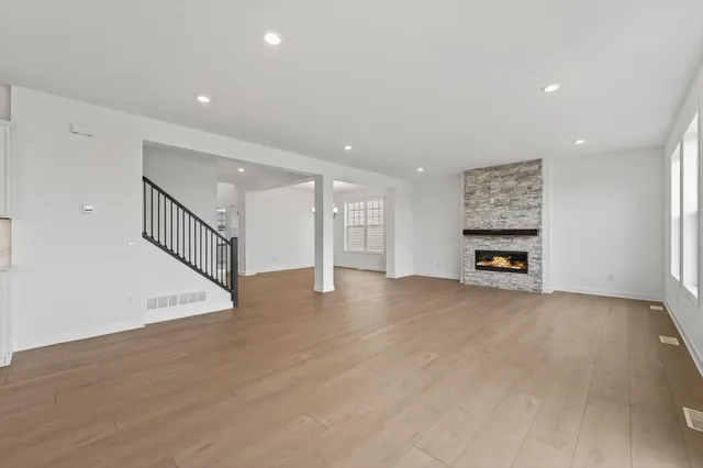 $924,670 | 15705 112th Avenue North, Dayton, MN 55369