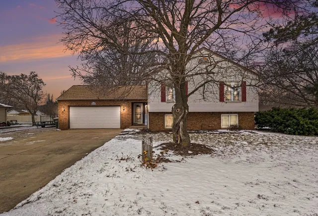 $355,000 | 25327 West Reed Street, Channahon, IL 60410