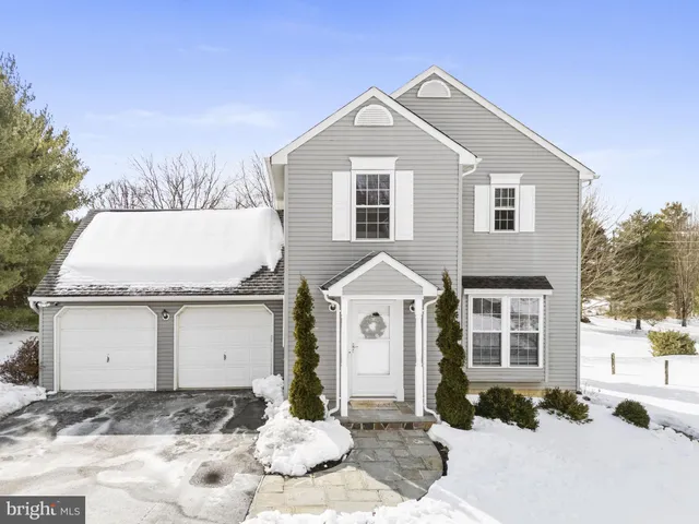 $375,000 | 113 Lee Street, Stewartstown, PA 17363