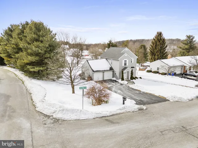 $375,000 | 113 Lee Street, Stewartstown, PA 17363