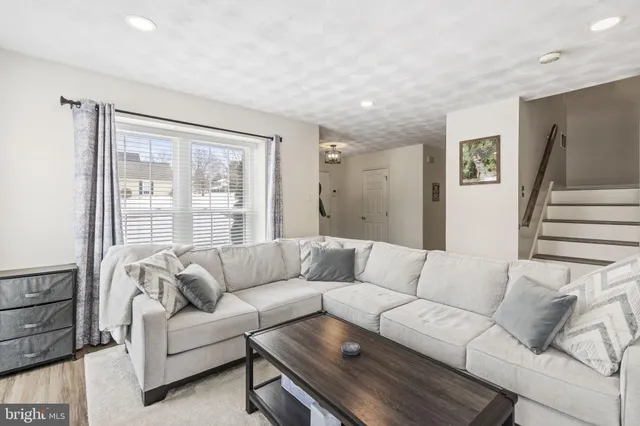 $375,000 | 113 Lee Street, Stewartstown, PA 17363