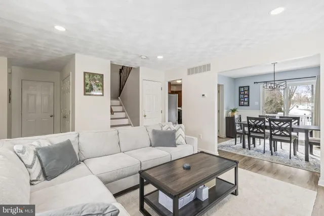 $375,000 | 113 Lee Street, Stewartstown, PA 17363