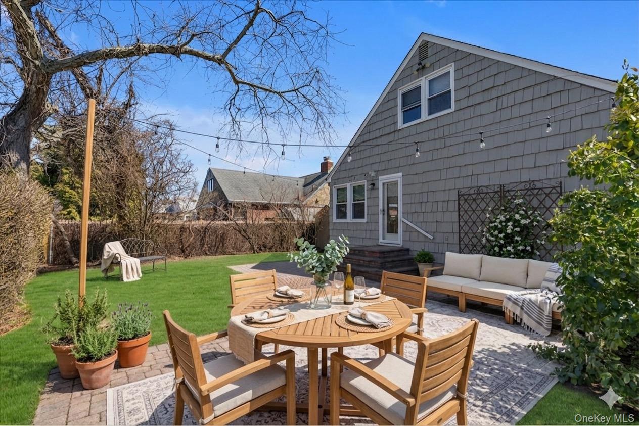 164 Blackheath Road Lido Beach, NY 11561 - Photo 25 of 32 This image has been digitally altered.