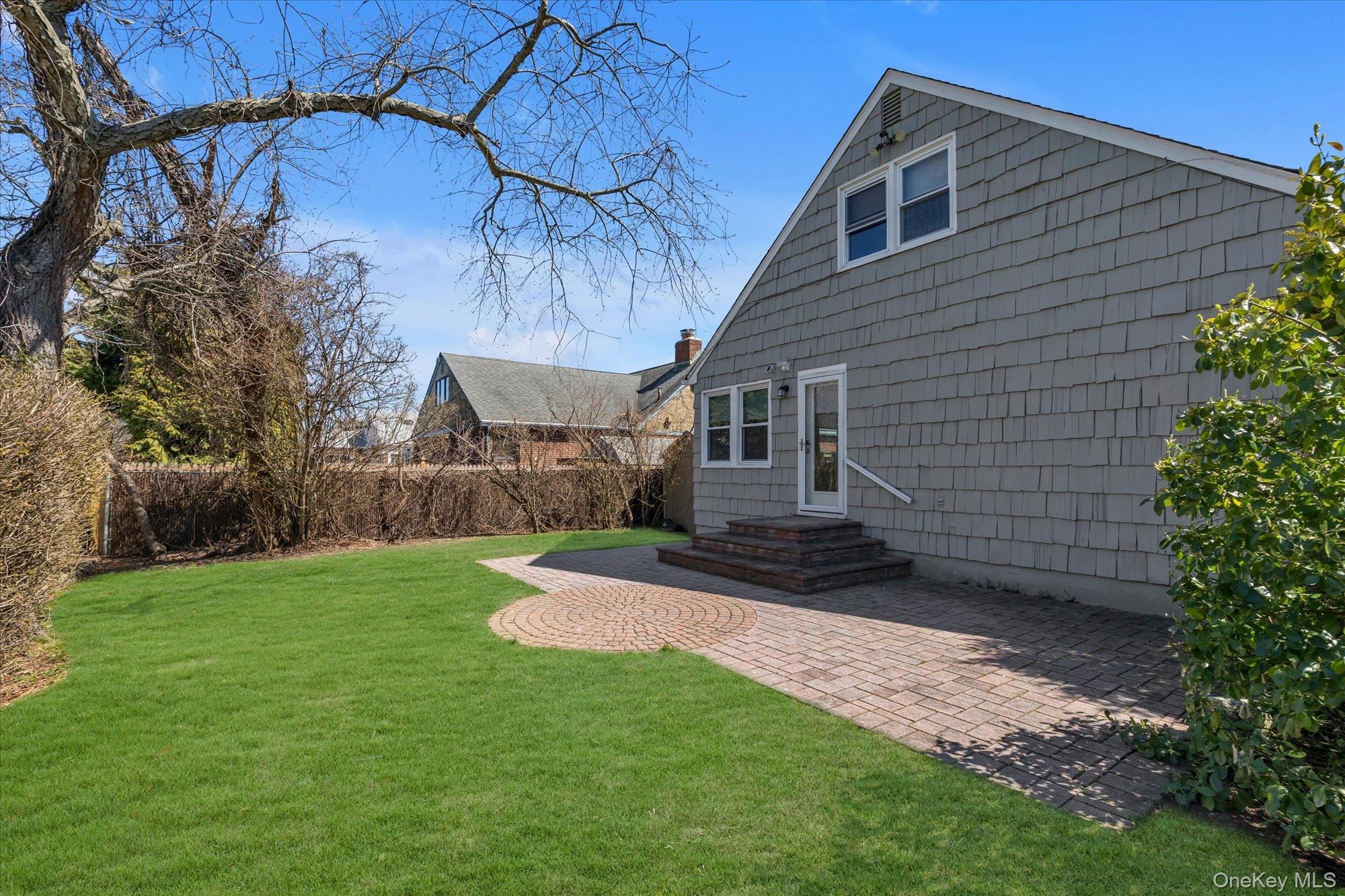 164 Blackheath Road Lido Beach, NY 11561 - Photo 26 of 32