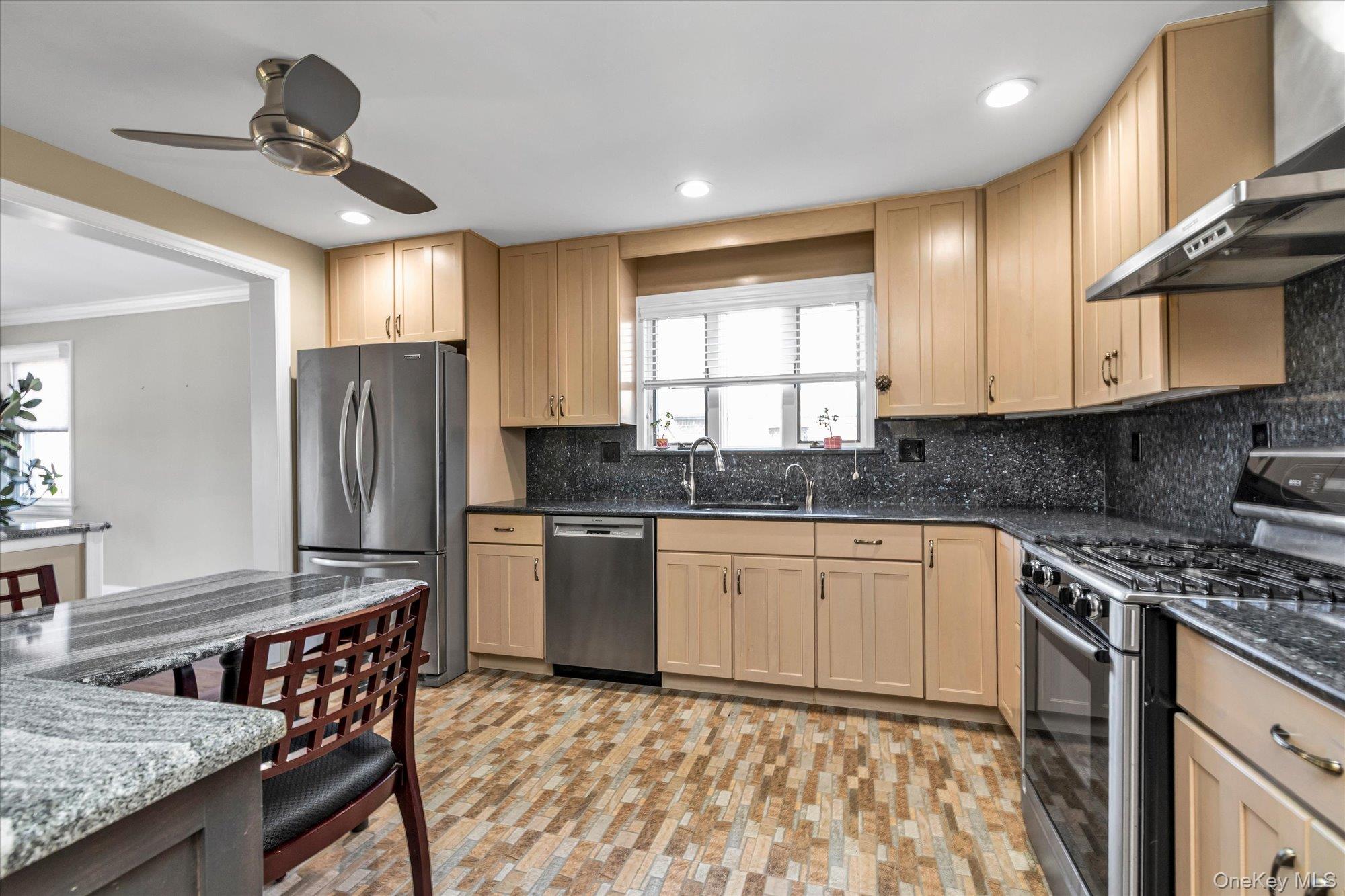 164 Blackheath Road Lido Beach, NY 11561 - Photo 28 of 32