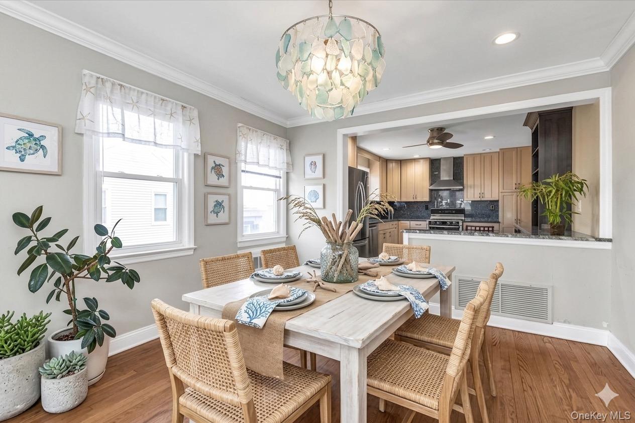 164 Blackheath Road Lido Beach, NY 11561 - Photo 7 of 32 This image has been digitally altered.