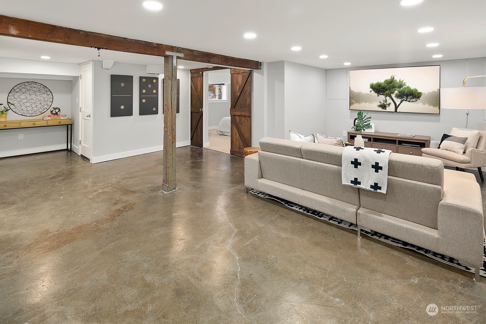 1908 Northeast Naomi Place Seattle, WA 98115 - Photo 23 of 30 a living room with furniture