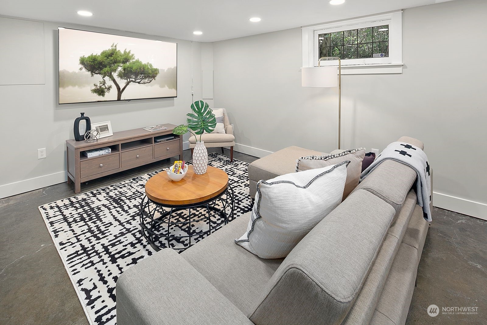 1908 Northeast Naomi Place Seattle, WA 98115 - Photo 24 of 30 a living room with furniture