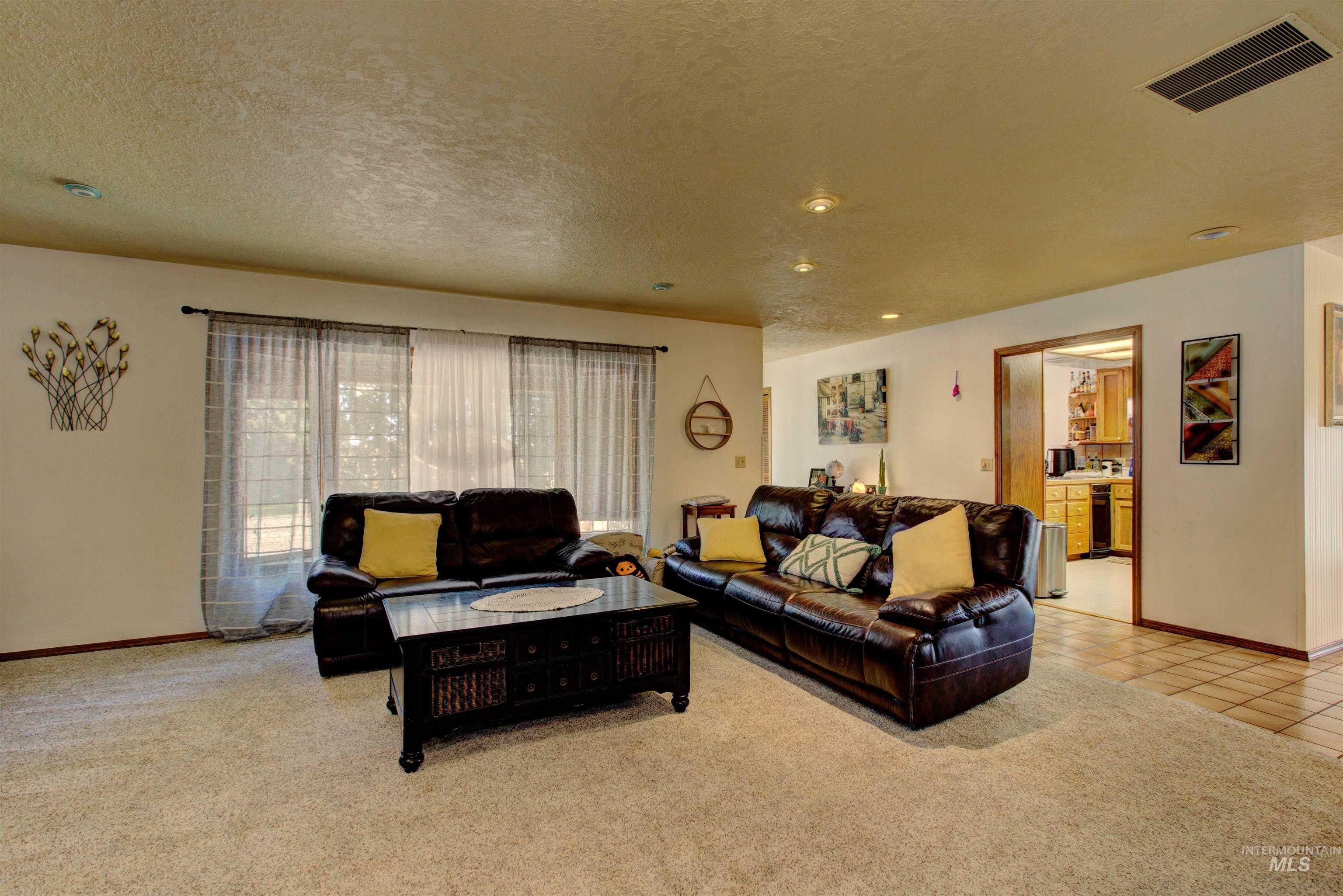 150 East Hubbard Road Kuna, ID 83634 - Photo 14 of 32