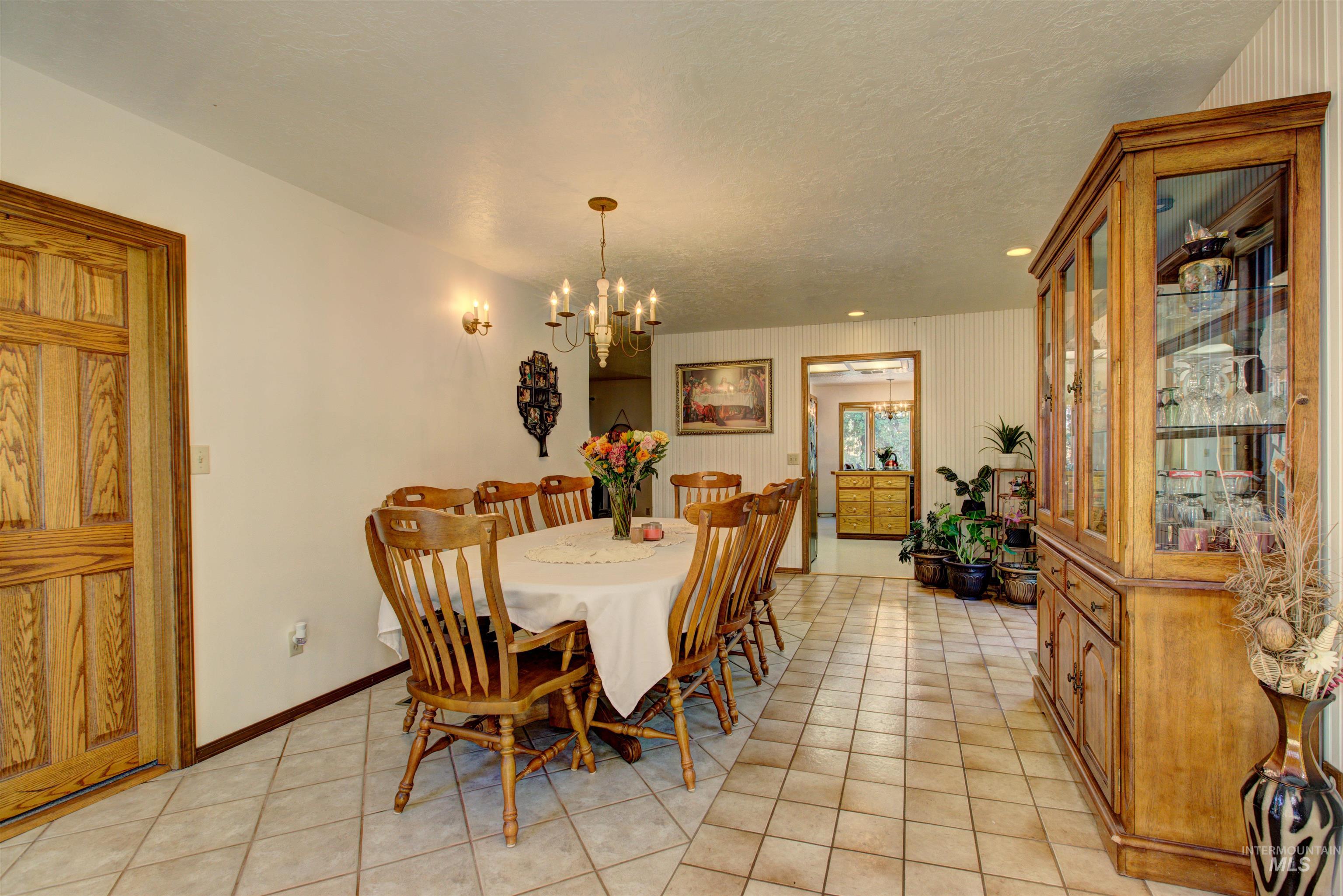 150 East Hubbard Road Kuna, ID 83634 - Photo 8 of 32