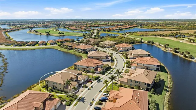 $375,000 | 23528 Awabuki Drive, Unit 101, Venice, FL 34293