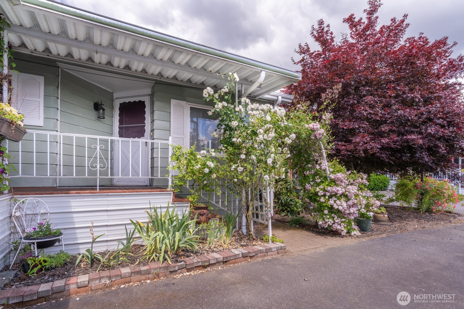 1121 244th Street Southwest, Unit 19 Bothell, WA 98021 - Photo 2 of 38
