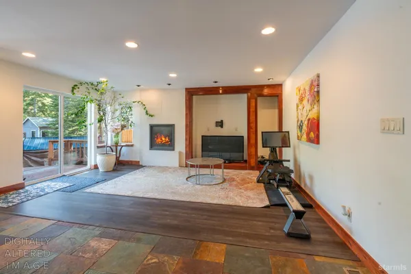 $1,149,000 | 1897 Talbot Place, South Lake Tahoe, CA 96150