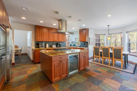 $1,149,000 | 1897 Talbot Place, South Lake Tahoe, CA 96150