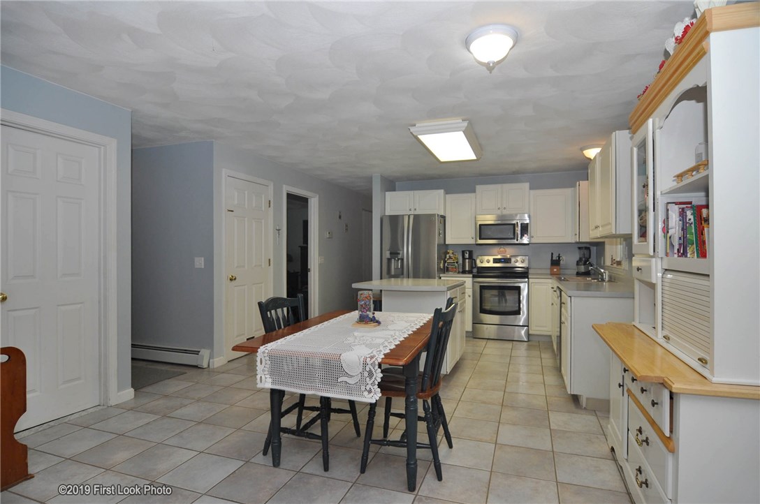 53 Briarwood Hill Road Exeter, RI 02822 - Photo 13 of 37