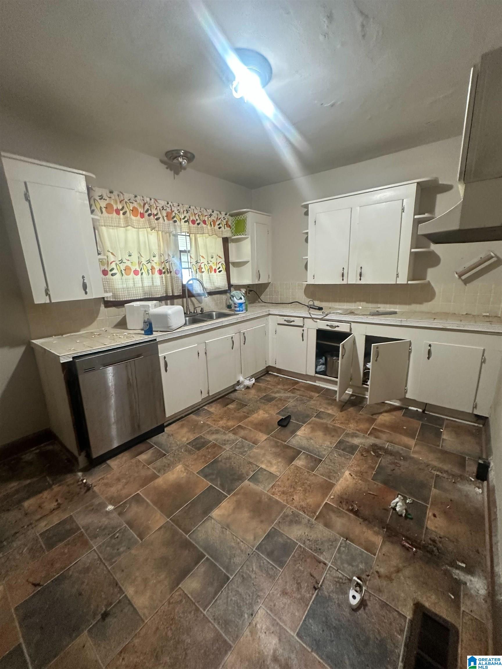 800 Rutledge Drive Birmingham, AL 35228 - Photo 6 of 14