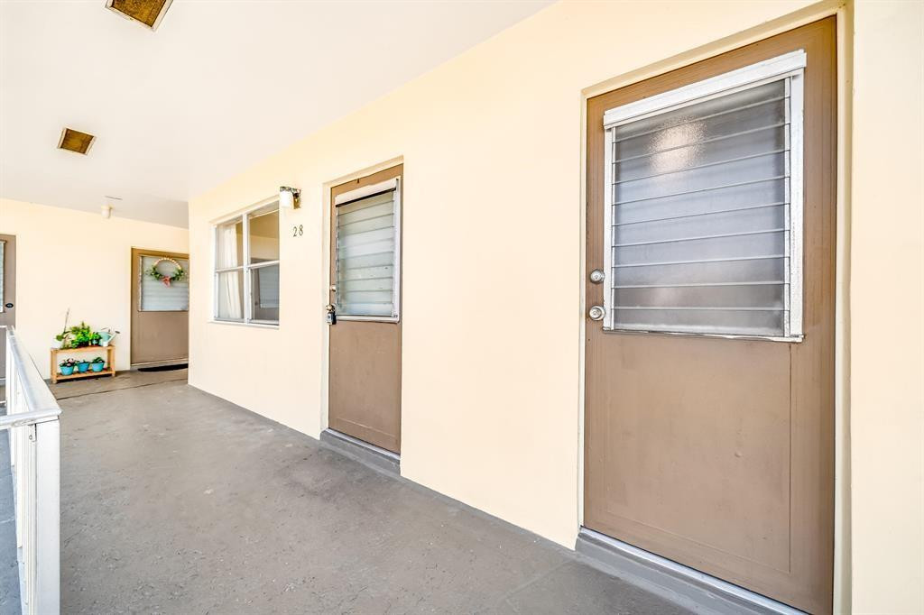 260 Northwest 19th Street, Unit 28 Boca Raton, FL 33432 - Photo 9 of 26 Photo 9