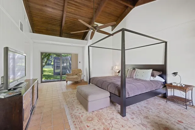 $5,100,000 | 2401 Manana Street, Austin, TX 78730