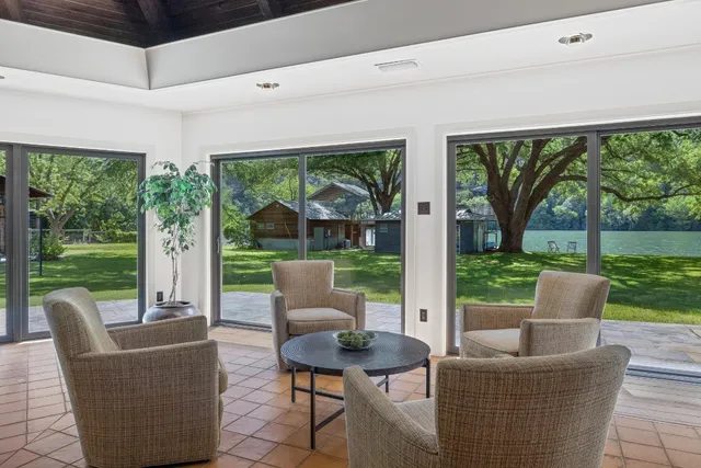 $5,100,000 | 2401 Manana Street, Austin, TX 78730