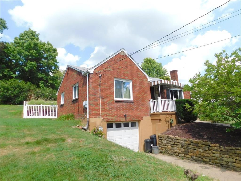 949 Broughton Road Pittsburgh, PA 15236 - Photo 2 of 25 Gallery Image 2