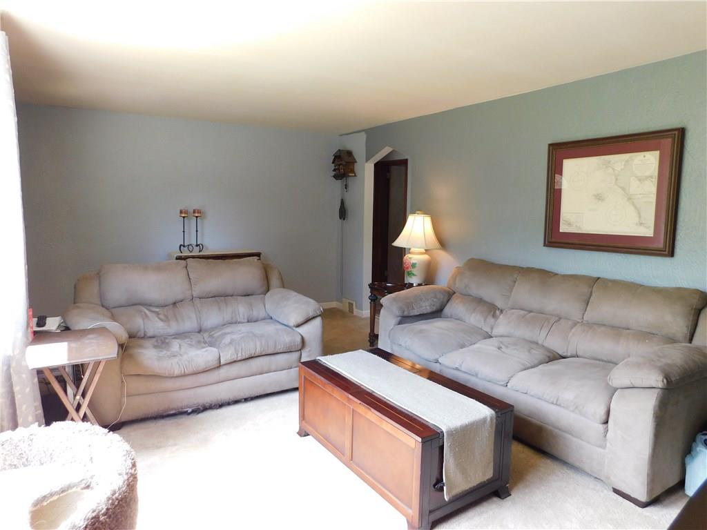 949 Broughton Road Pittsburgh, PA 15236 - Photo 12 of 25 Gallery Image 12