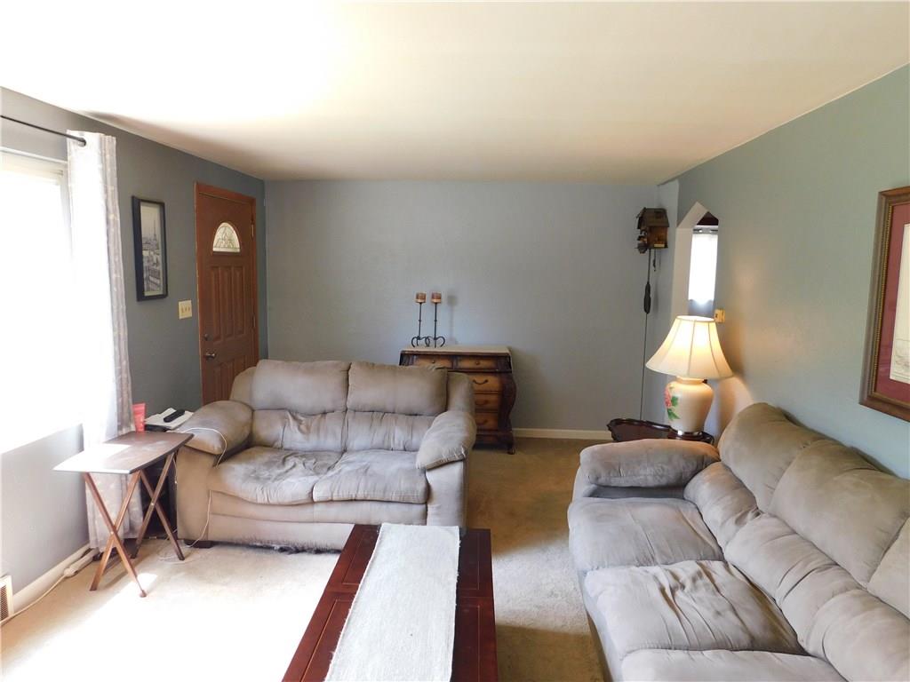 949 Broughton Road Pittsburgh, PA 15236 - Photo 13 of 25 Gallery Image 13