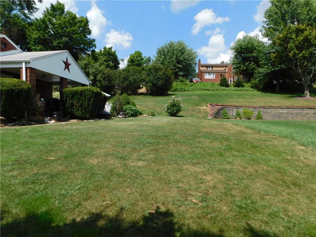 949 Broughton Road Pittsburgh, PA 15236 - Photo 24 of 25 Gallery Image 24