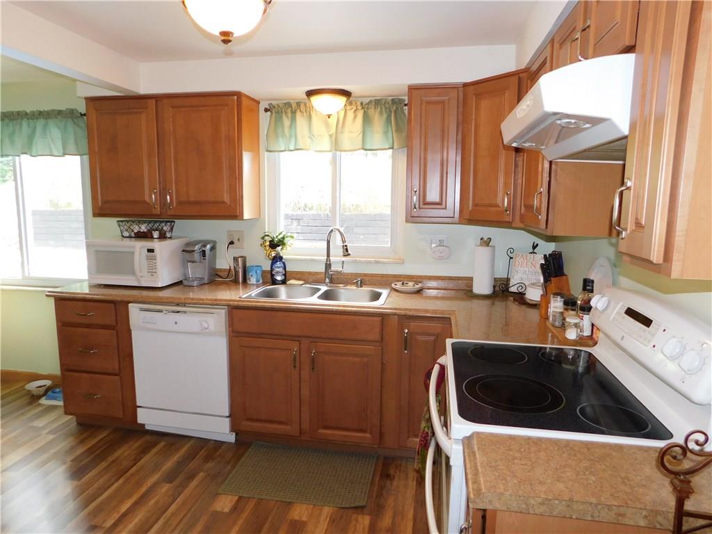 949 Broughton Road Pittsburgh, PA 15236 - Photo 7 of 25 Gallery Image 7