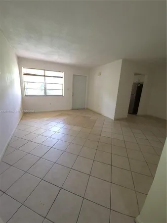 $1,550 | 1826 Cleveland Street, Unit 3, Hollywood, FL 33020