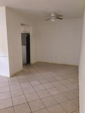 $1,550 | 1826 Cleveland Street, Unit 3, Hollywood, FL 33020