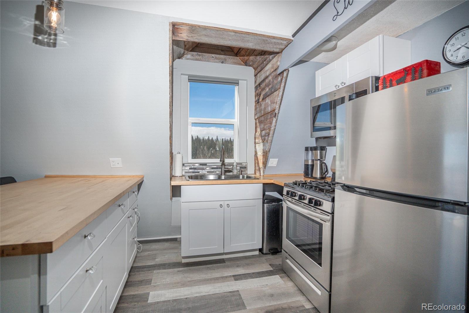 331 Frenchman Road Jefferson, CO 80456 - Photo 17 of 49