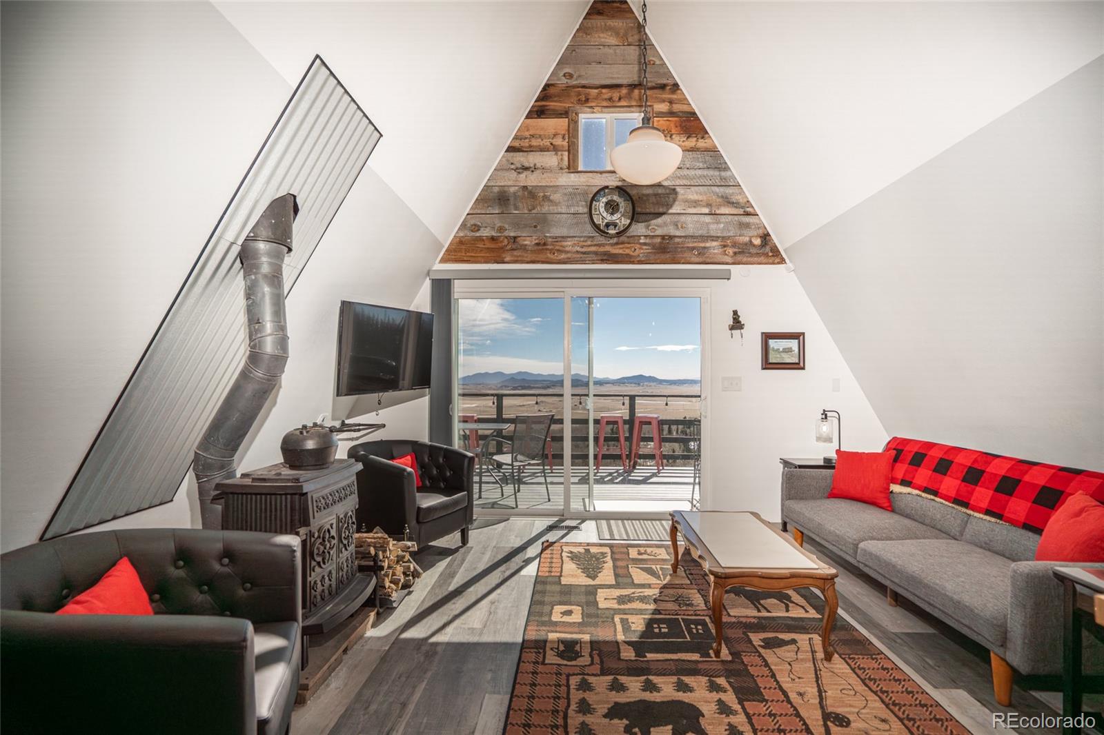 331 Frenchman Road Jefferson, CO 80456 - Photo 9 of 49