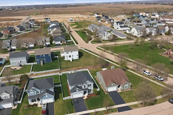 $549,999 | 247 Carole Street, Sugar Grove, IL 60554
